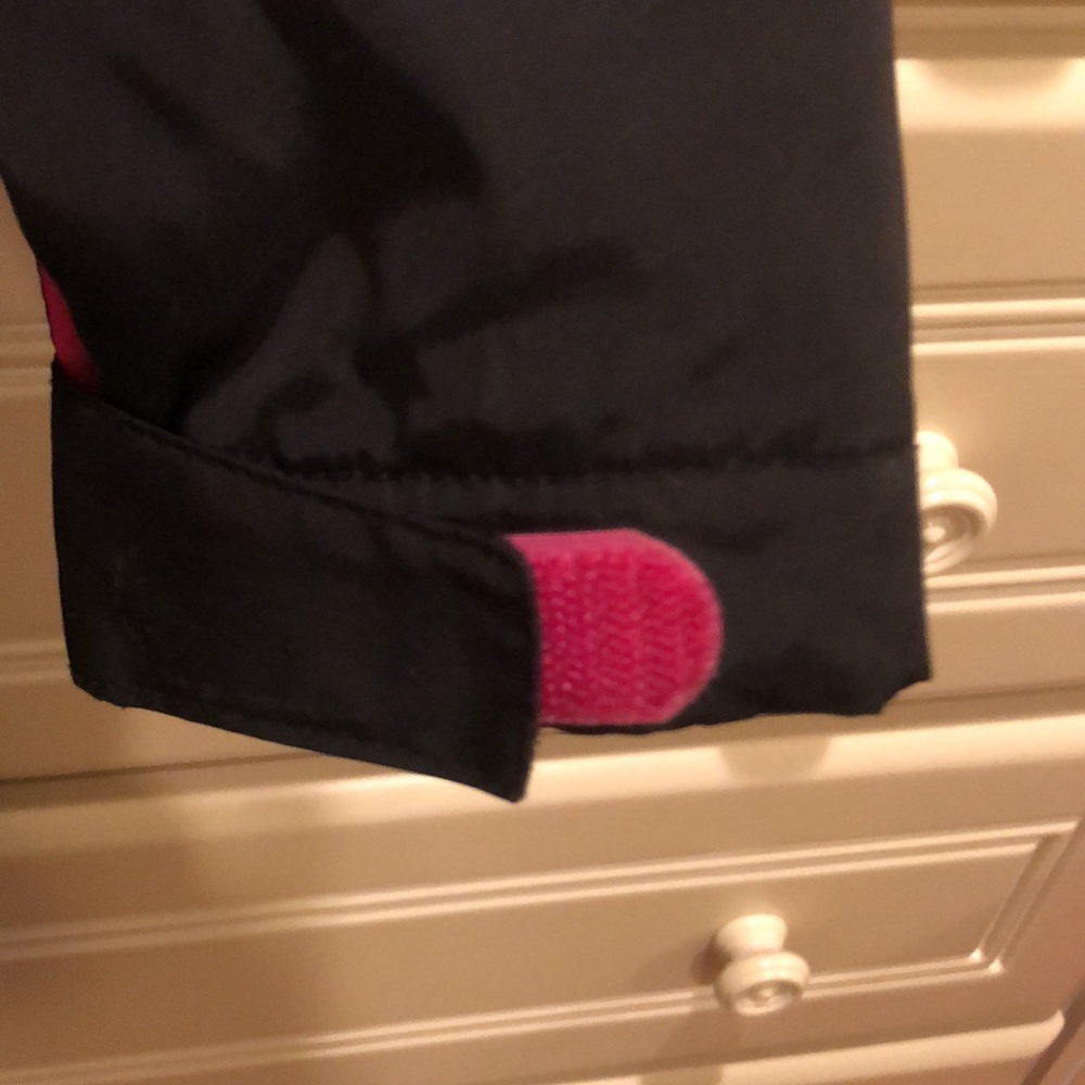 Girl’s Winter Jacket - Picture 9 of 9